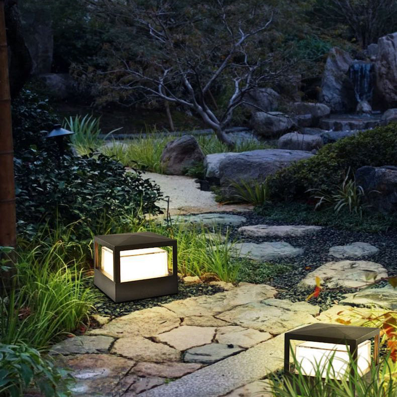 Framed Outdoor Pillar Light | Ormexis