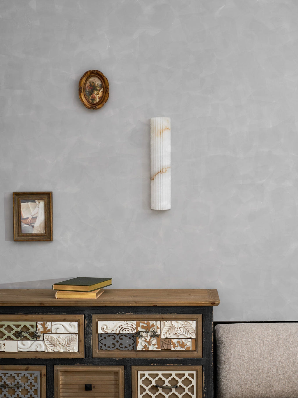 Rula Alabaster Wall Light | Ormexis