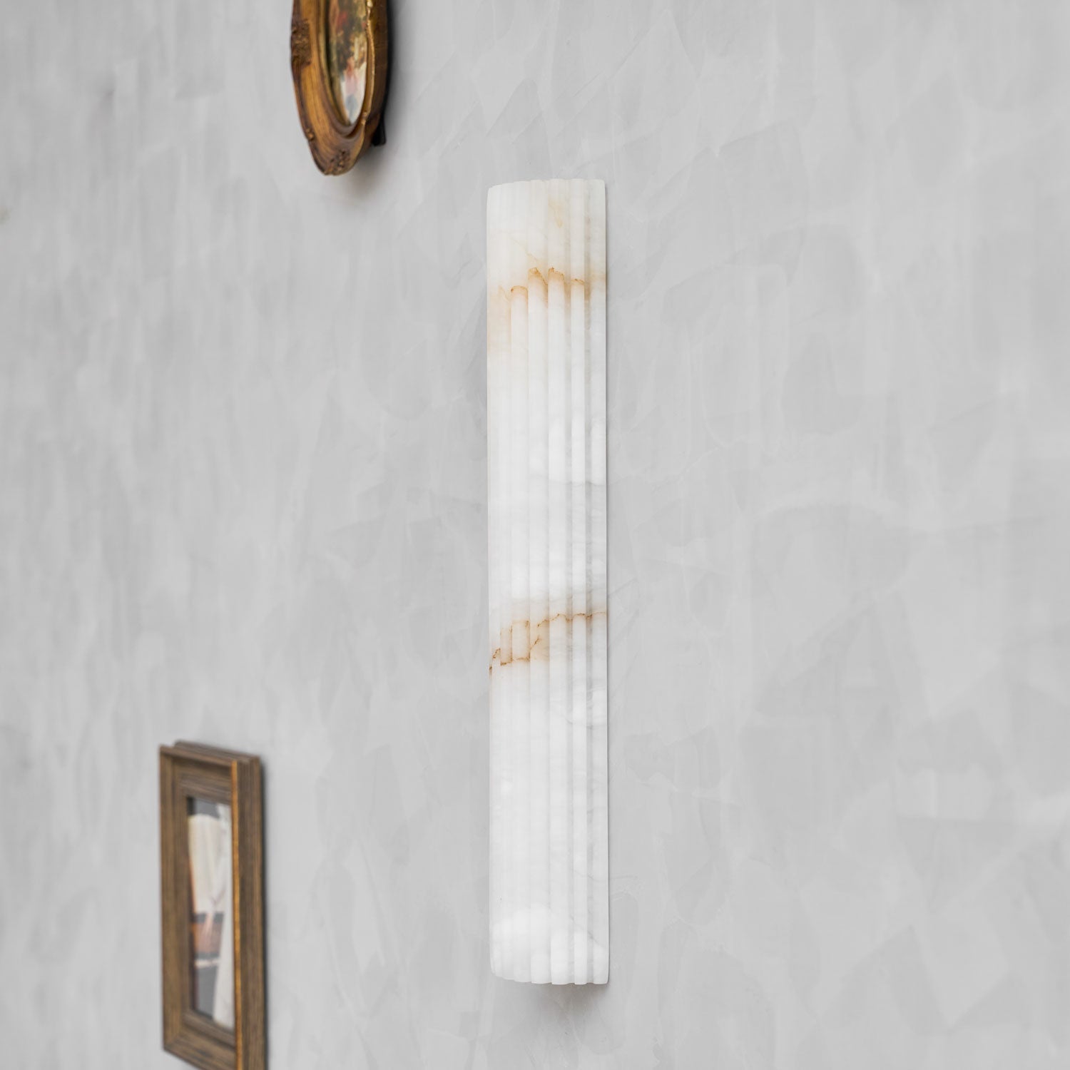 Rula Alabaster Wall Light | Ormexis