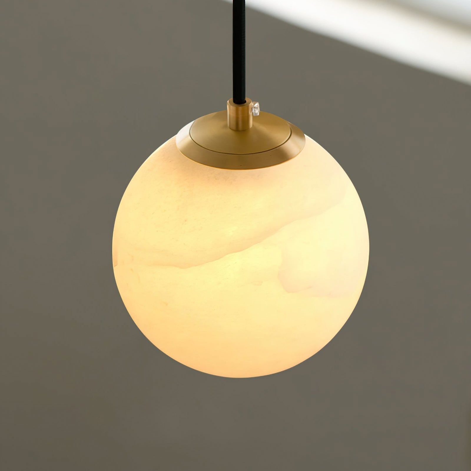 Modern Alabaster Globe Pendant Light | Ormexis