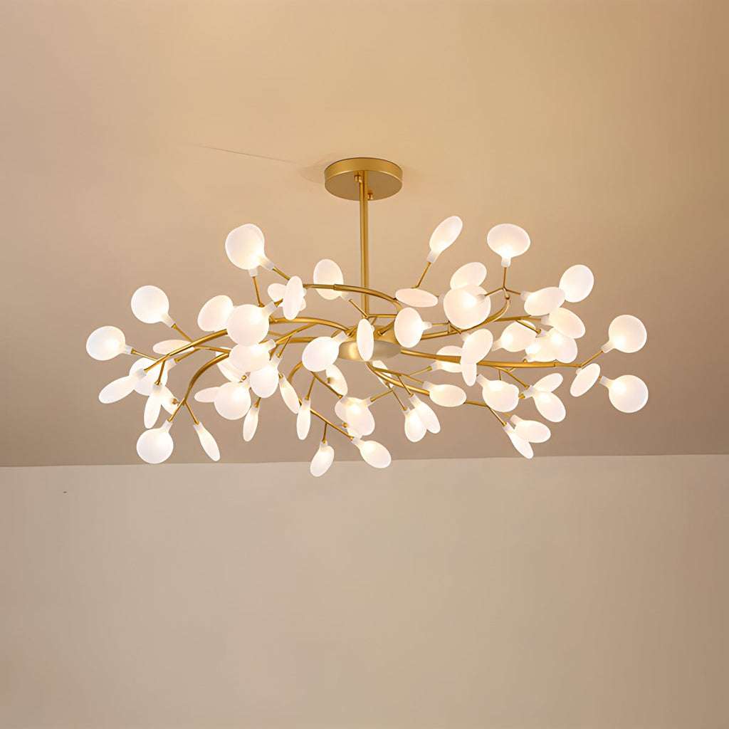 Firefly Sputnik LED lysekrone i stjerneburst-design for varmt stemningslys