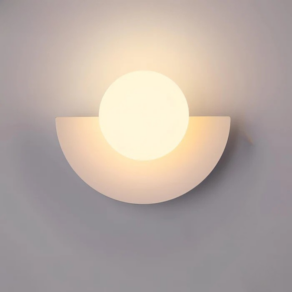 Sculptural Half Moon Wall Light | Ormexis