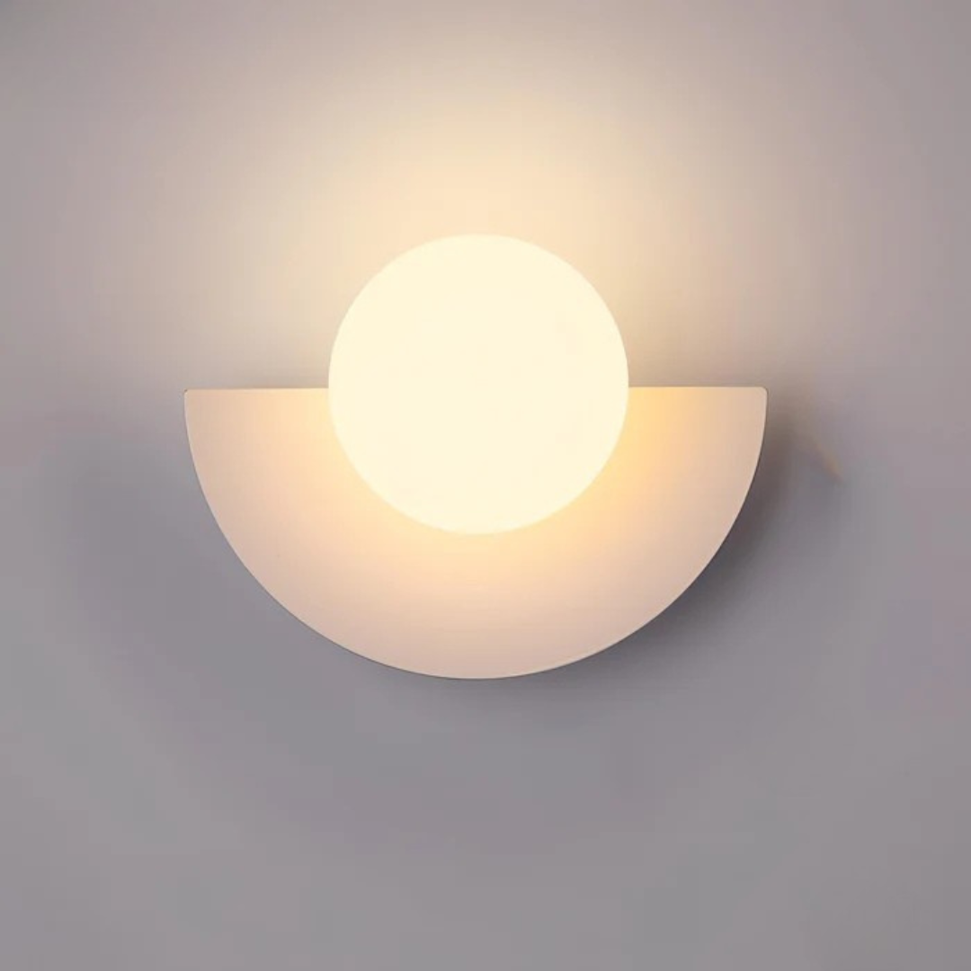 Sculptural Half Moon Wall Light | Ormexis