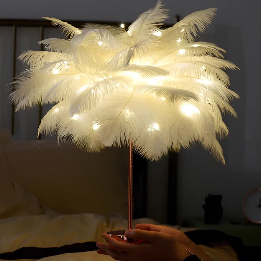 Plume Aura bordslampa | Ormexis