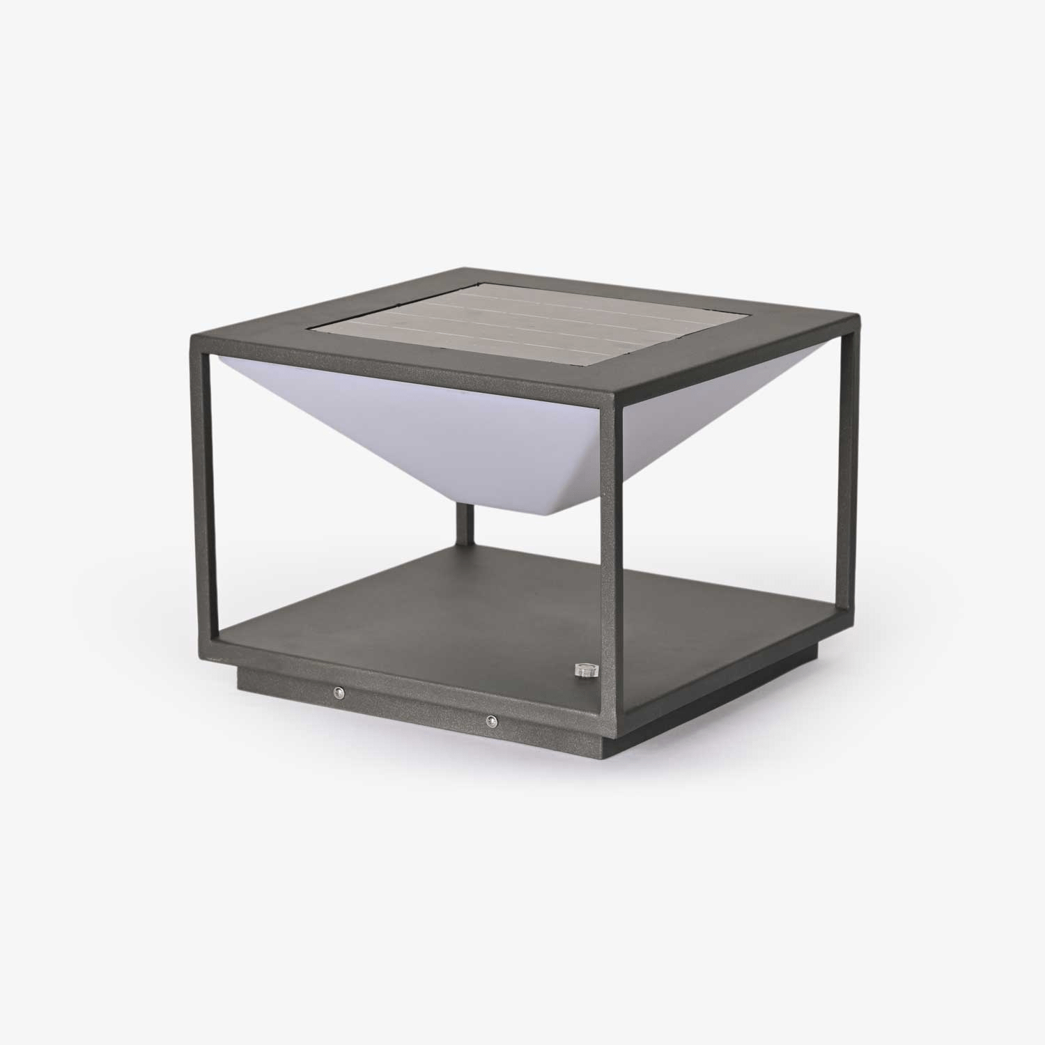 Inverted Pyramid Outdoor Light | Ormexis