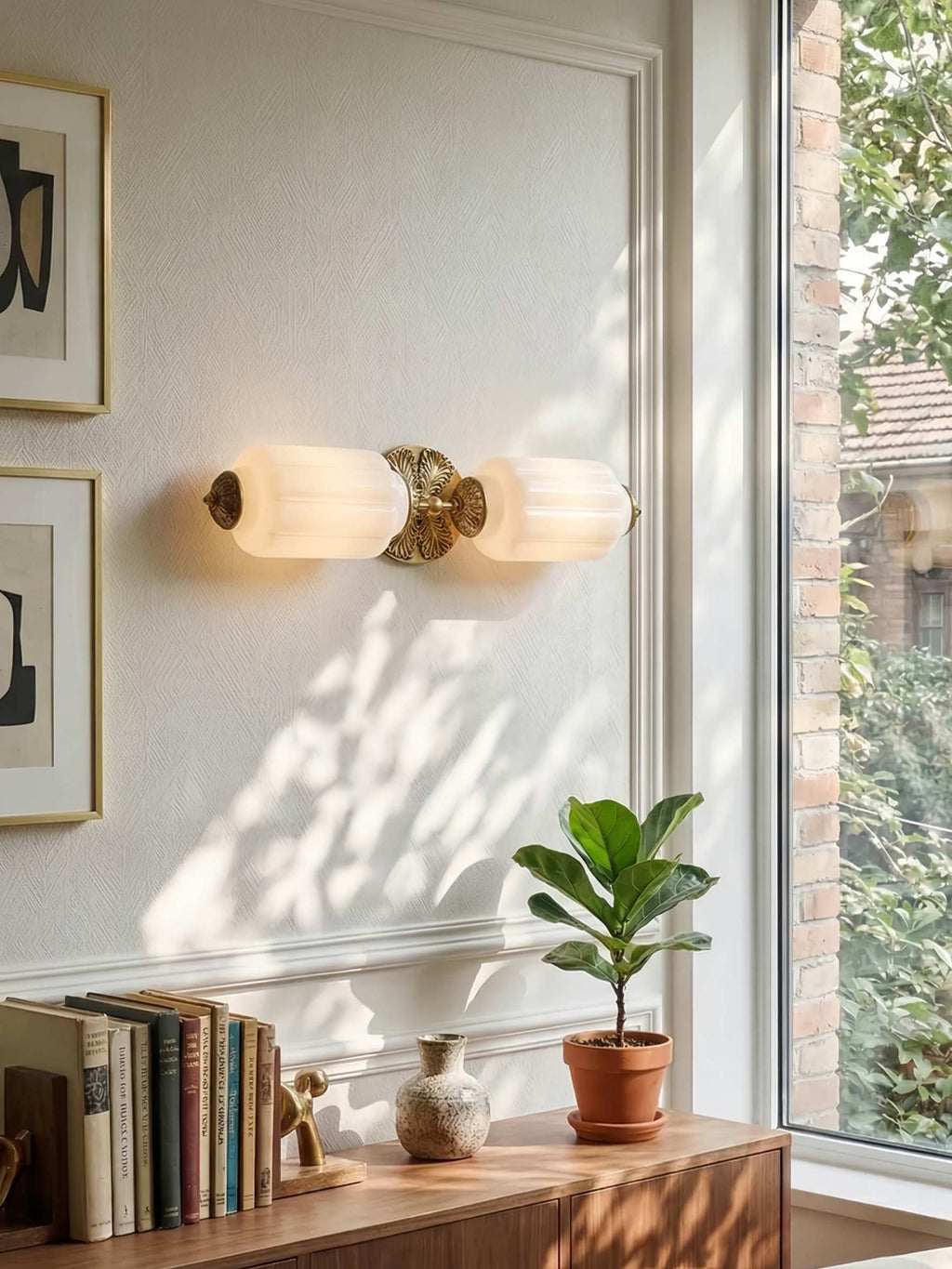 Rzeźbiona żebrowana lampa ścienna ze szkła | Ormexis