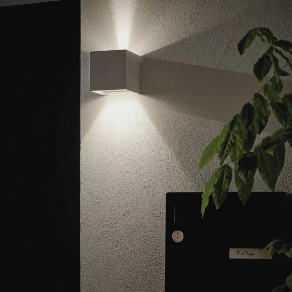 Obsidian Cube Sconce | Ormexis