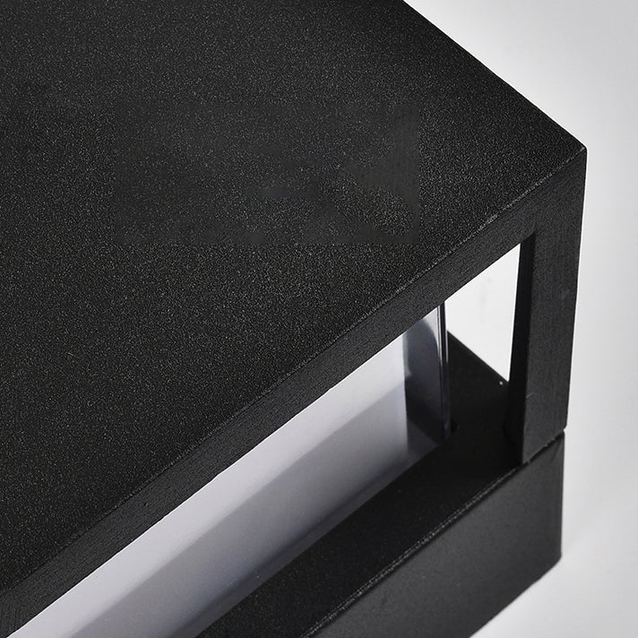 Framed Outdoor Pillar Light | Ormexis