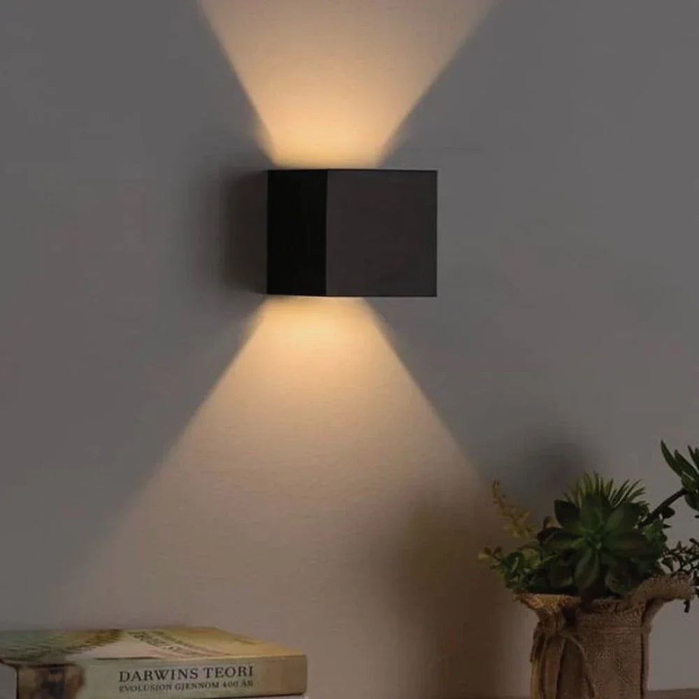 Obsidian Cube Sconce | Ormexis