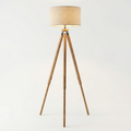 Moderní stojací lampa na trojnožce s látkovým stínidlem | Ormexis
