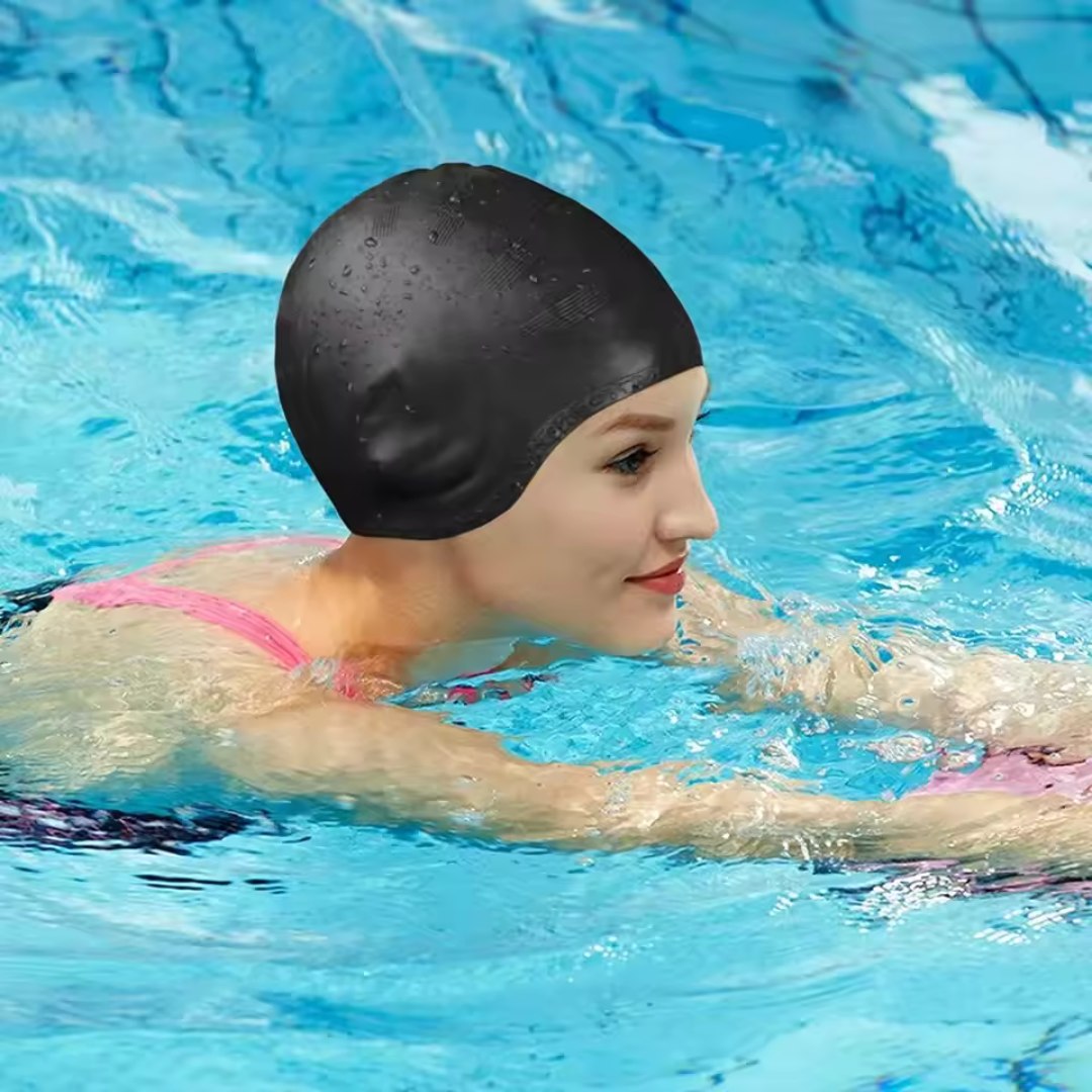 Plavecká čepice AquaGrace na dlouhé vlasy ze silikonu s ochranou uší
