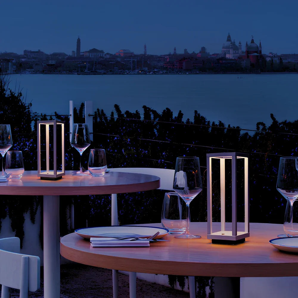Obelisk Outdoor Column Light | Ormexis