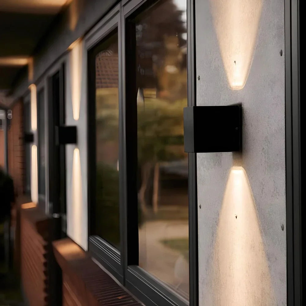 Obsidian Cube Sconce | Ormexis