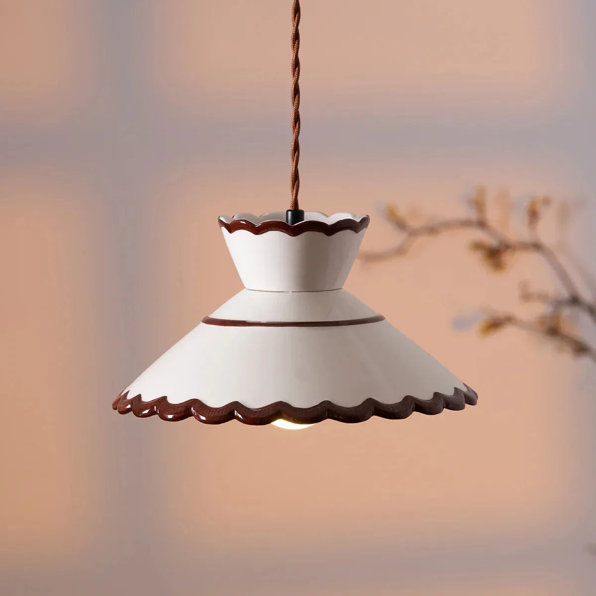 Pendelleuchte im Landhausstil mit Muschelrand | Ormexis