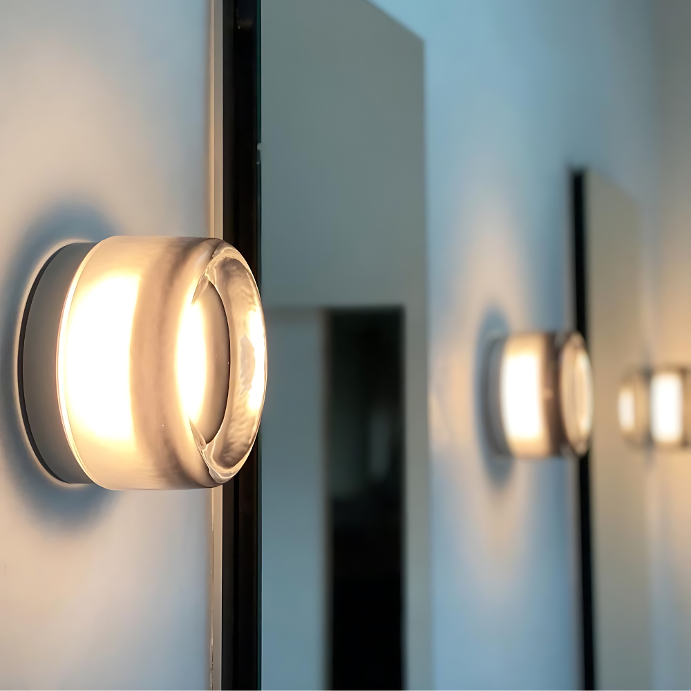 Applique da parete moderna con scanalature e illuminazione ambientale | Ormexis