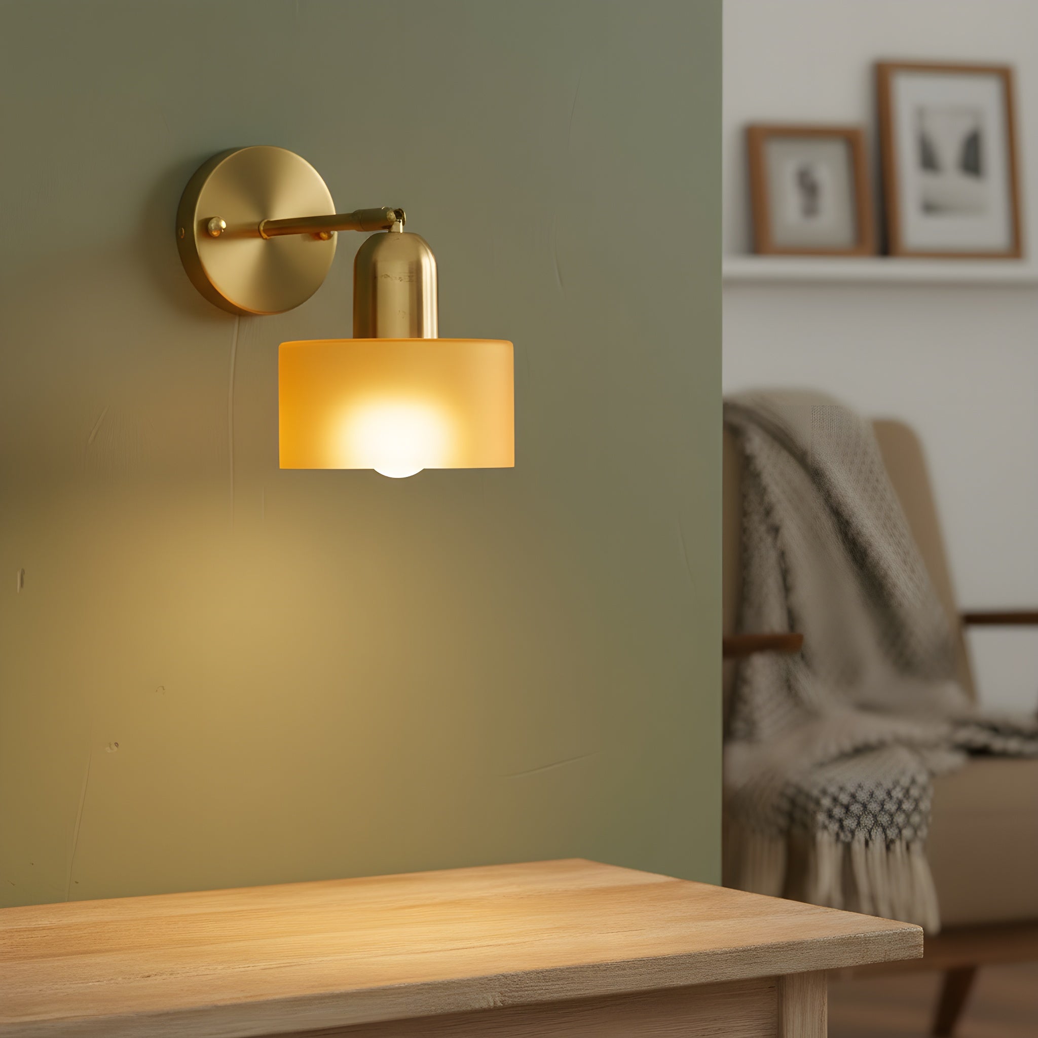 Bauhaus Colored Glass Wall Light | Ormexis