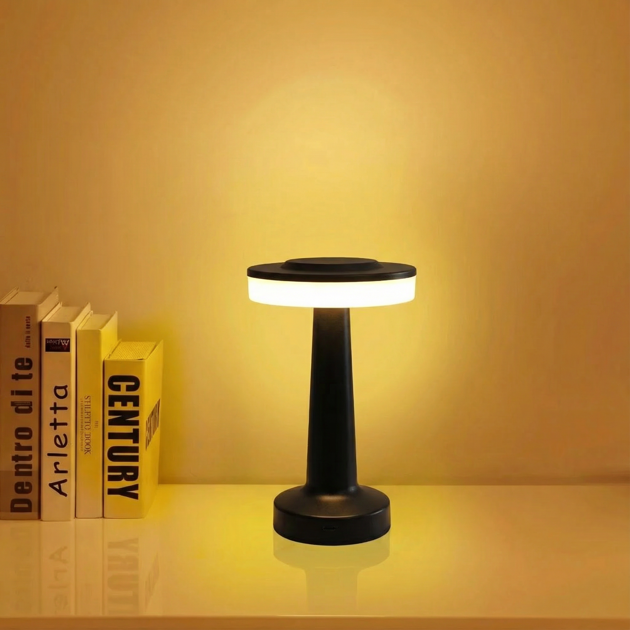 Lâmpada de mesa LED recarregável com controlo tátil e corpo metálico | Ormexis