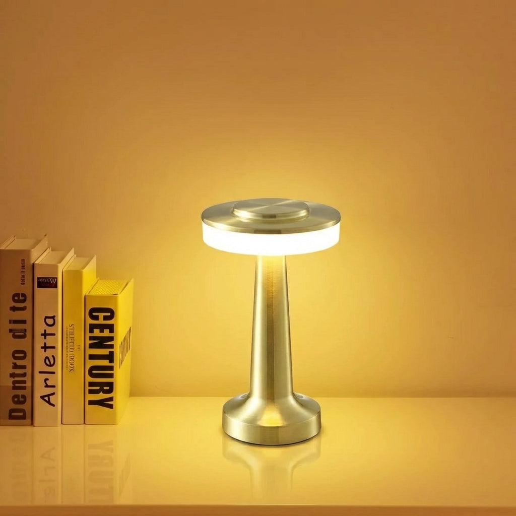 Lâmpada de mesa LED recarregável com controlo tátil e corpo metálico | Ormexis
