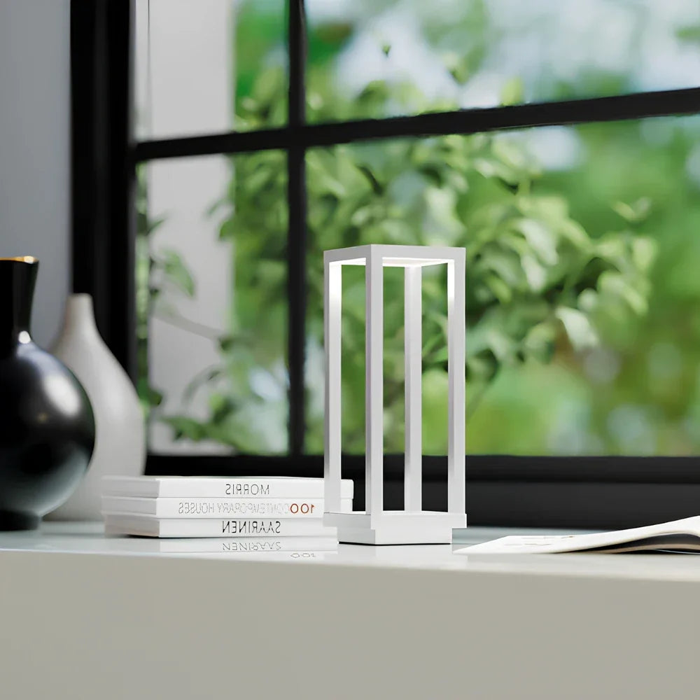 Obelisk Outdoor Column Light | Ormexis