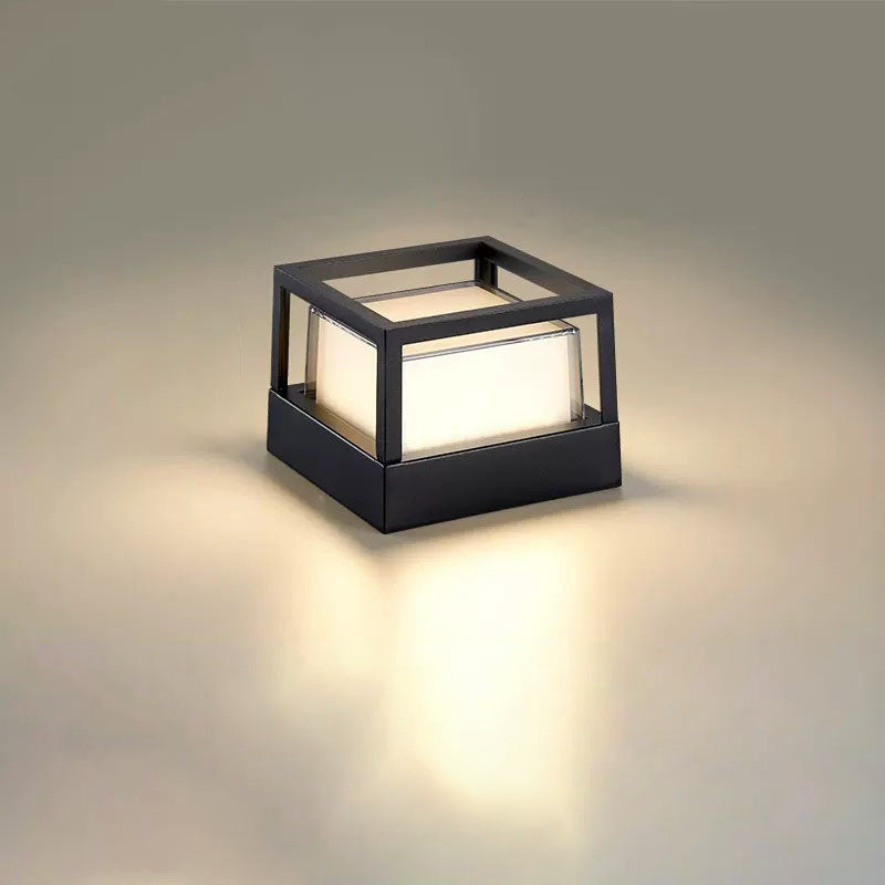 Framed Outdoor Pillar Light | Ormexis