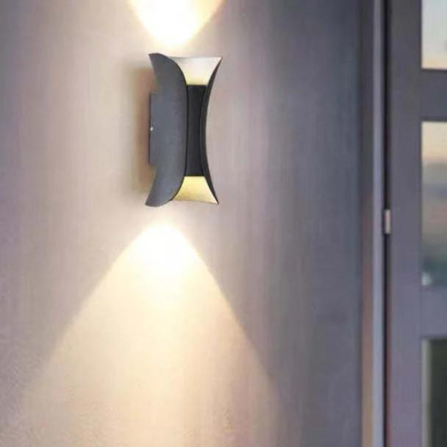 Cadenza Flame Wall Light | Ormexis