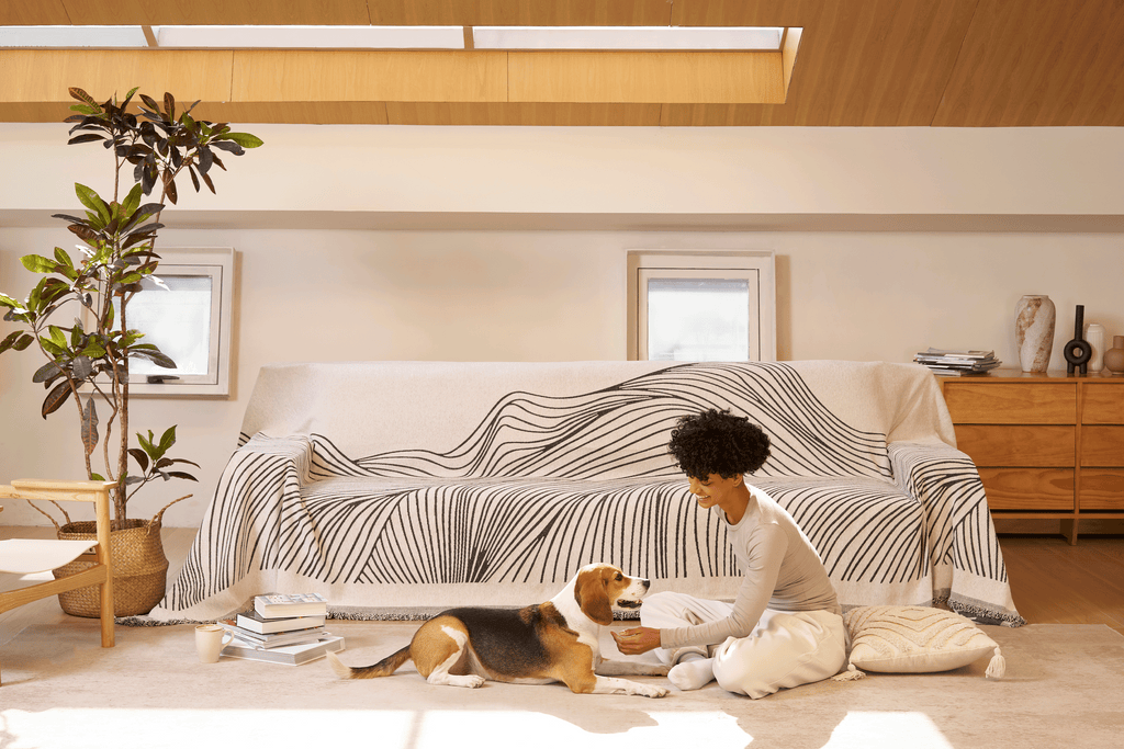 Flow Line Sofa Cover | Ormexis