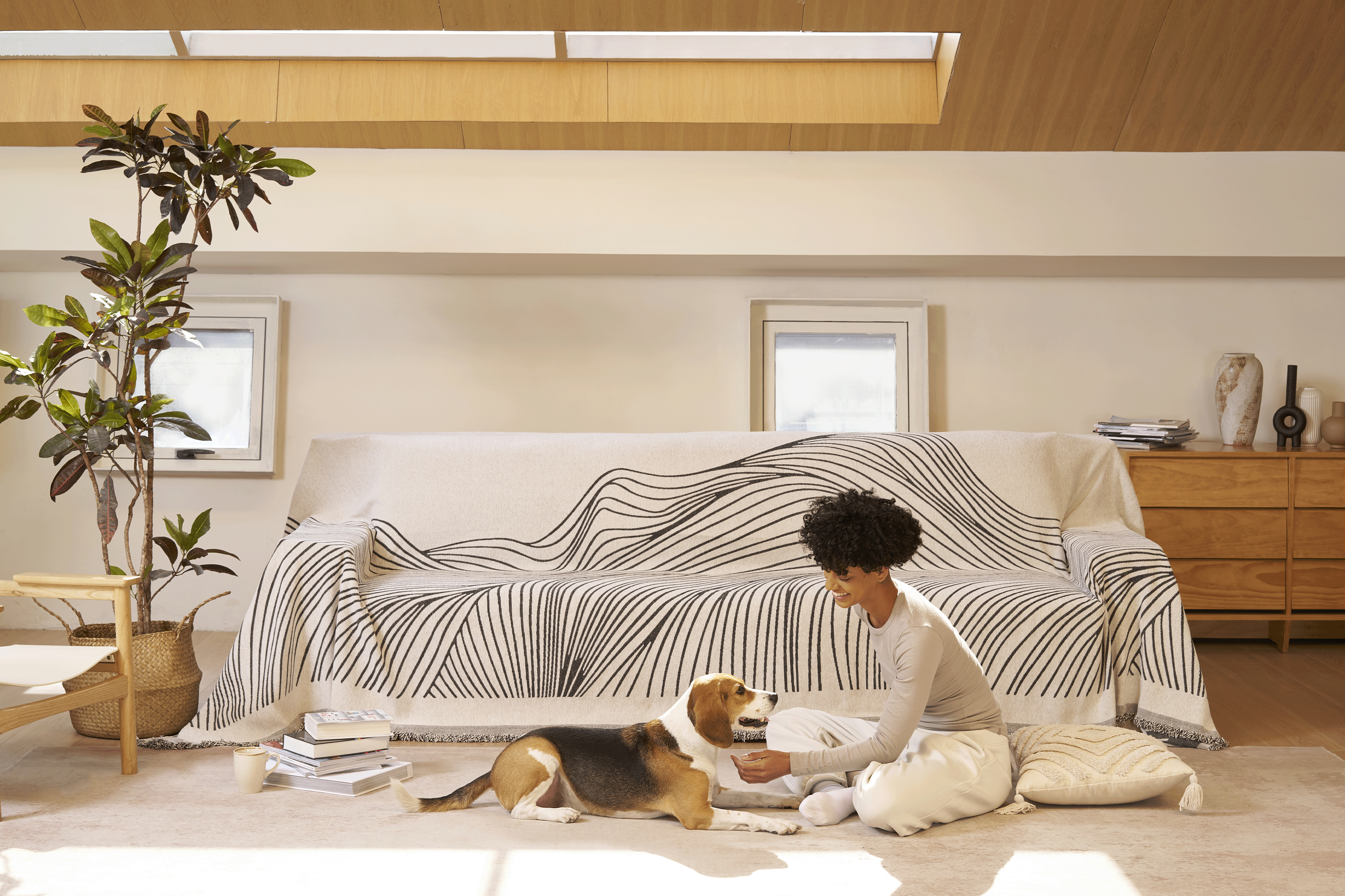 Flow Line Sofa Cover | Ormexis