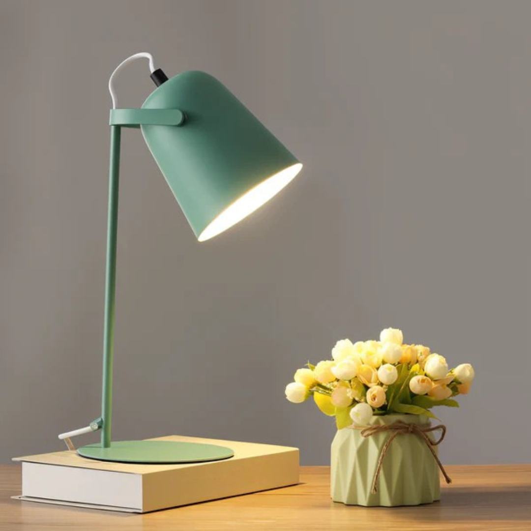 Architektonische Tischlampe mit Kegelschirm | Ormexis