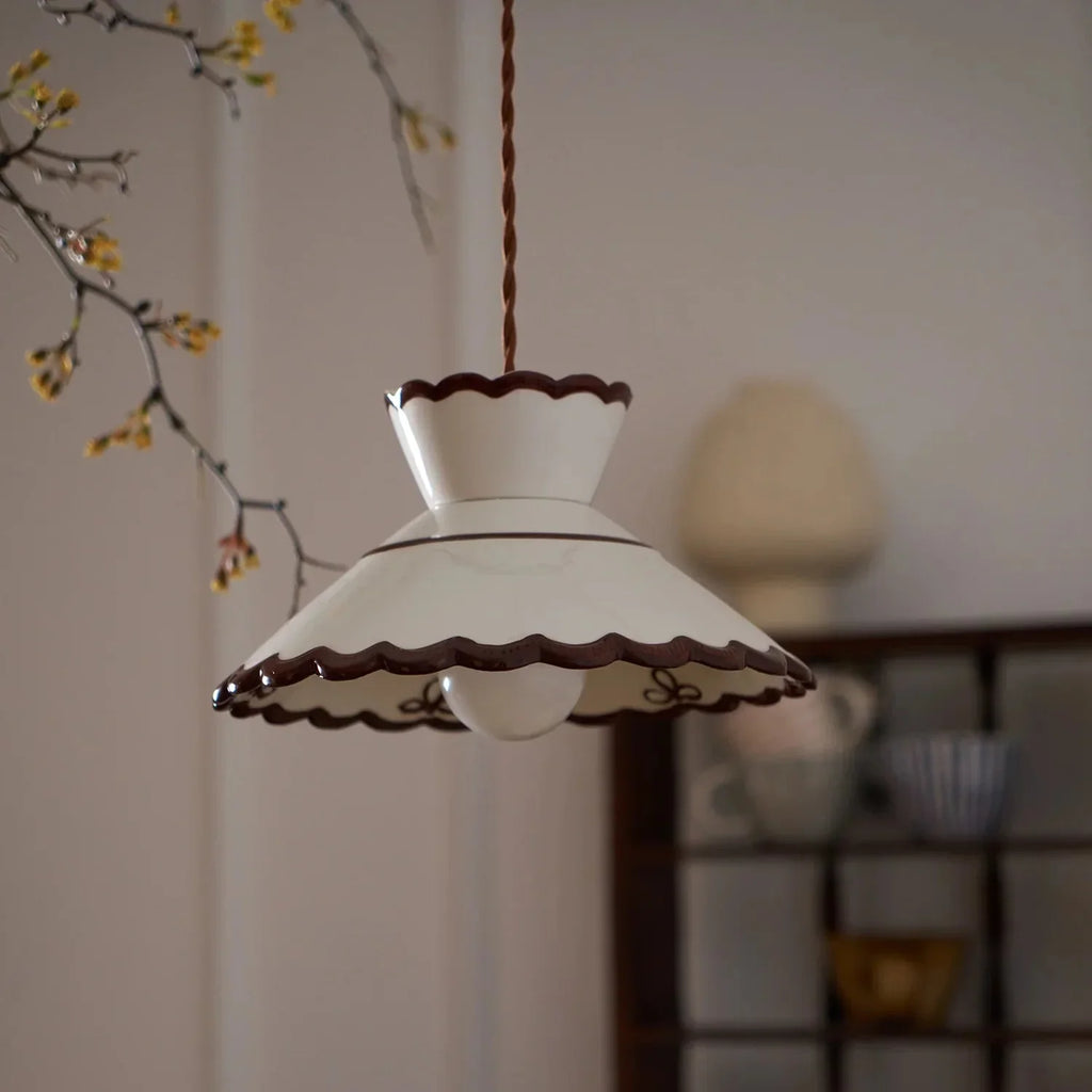 Pendelleuchte im Landhausstil mit Muschelrand | Ormexis