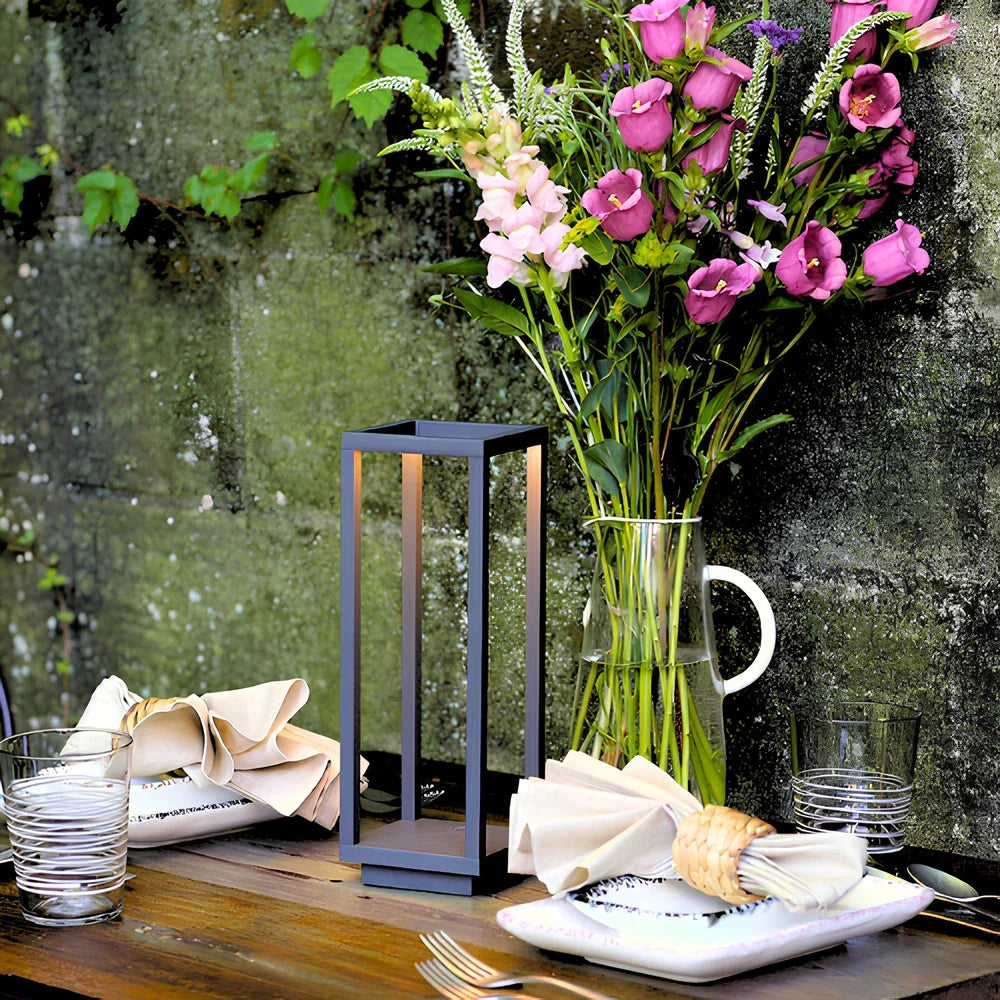 Obelisk Outdoor Column Light | Ormexis