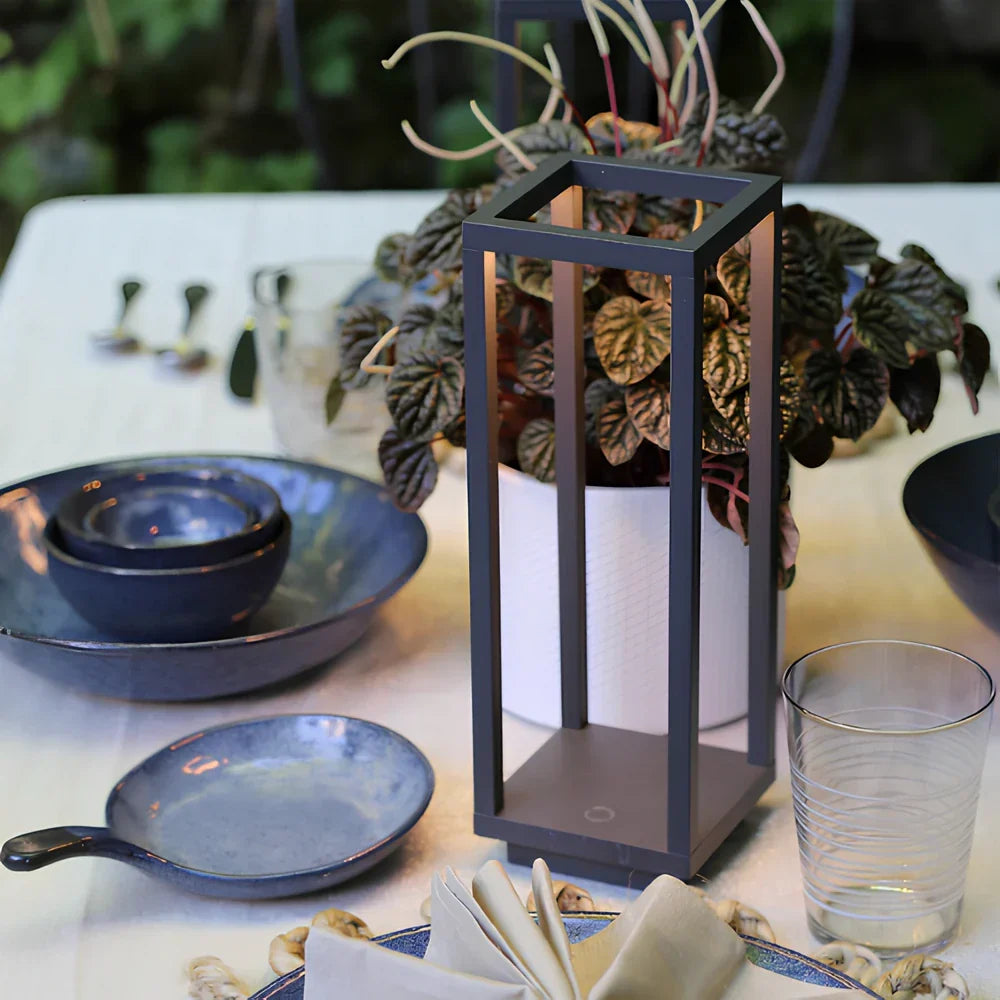 Obelisk Outdoor Column Light | Ormexis