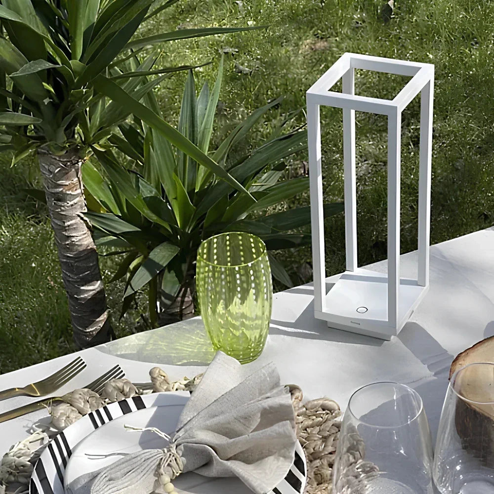 Obelisk Outdoor Column Light | Ormexis