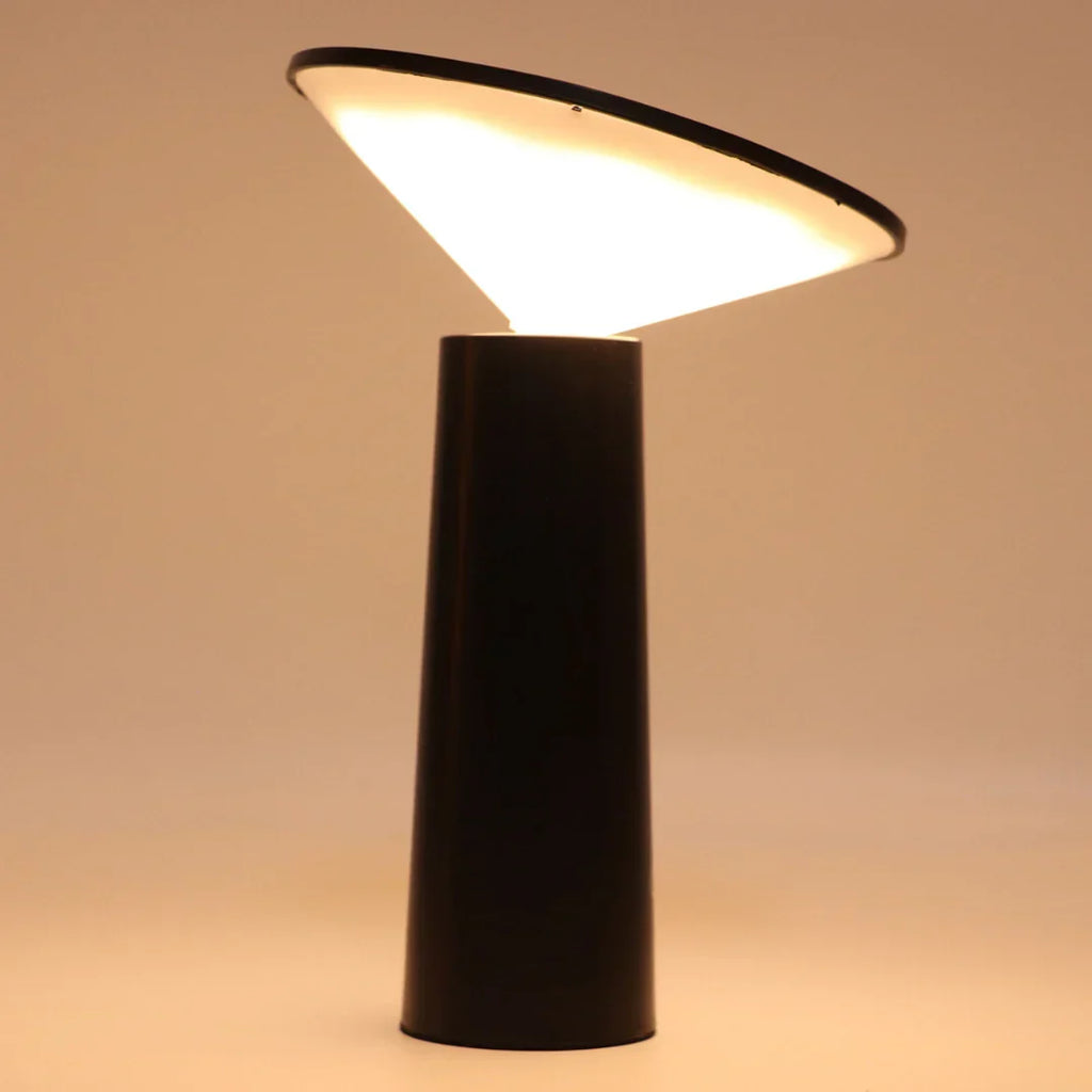 Vanta Cone Table Lamp | Ormexis