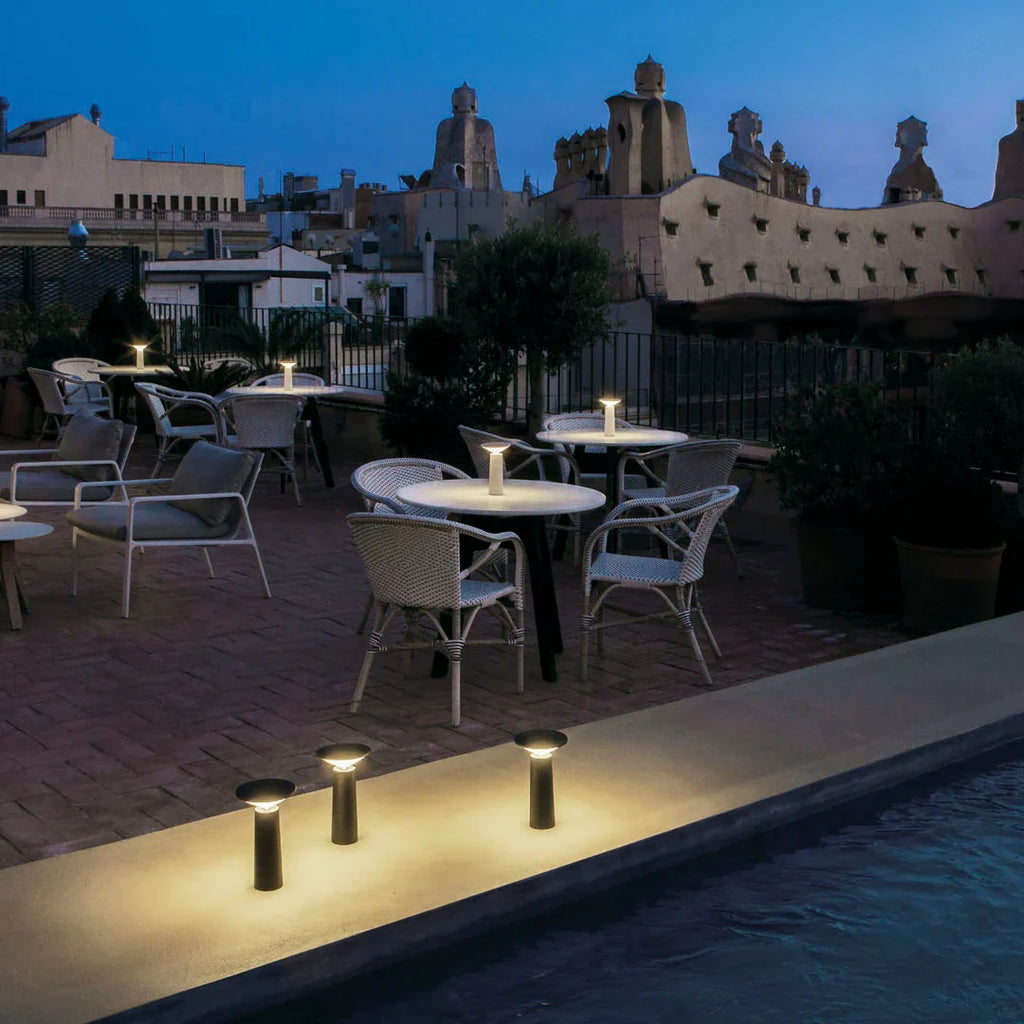 Vanta Cone Table Lamp | Ormexis
