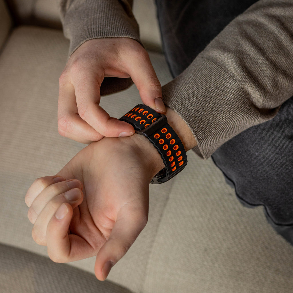 Samsung Galaxy Watch Ultra Curea din silicon Wave portocaliu și negru