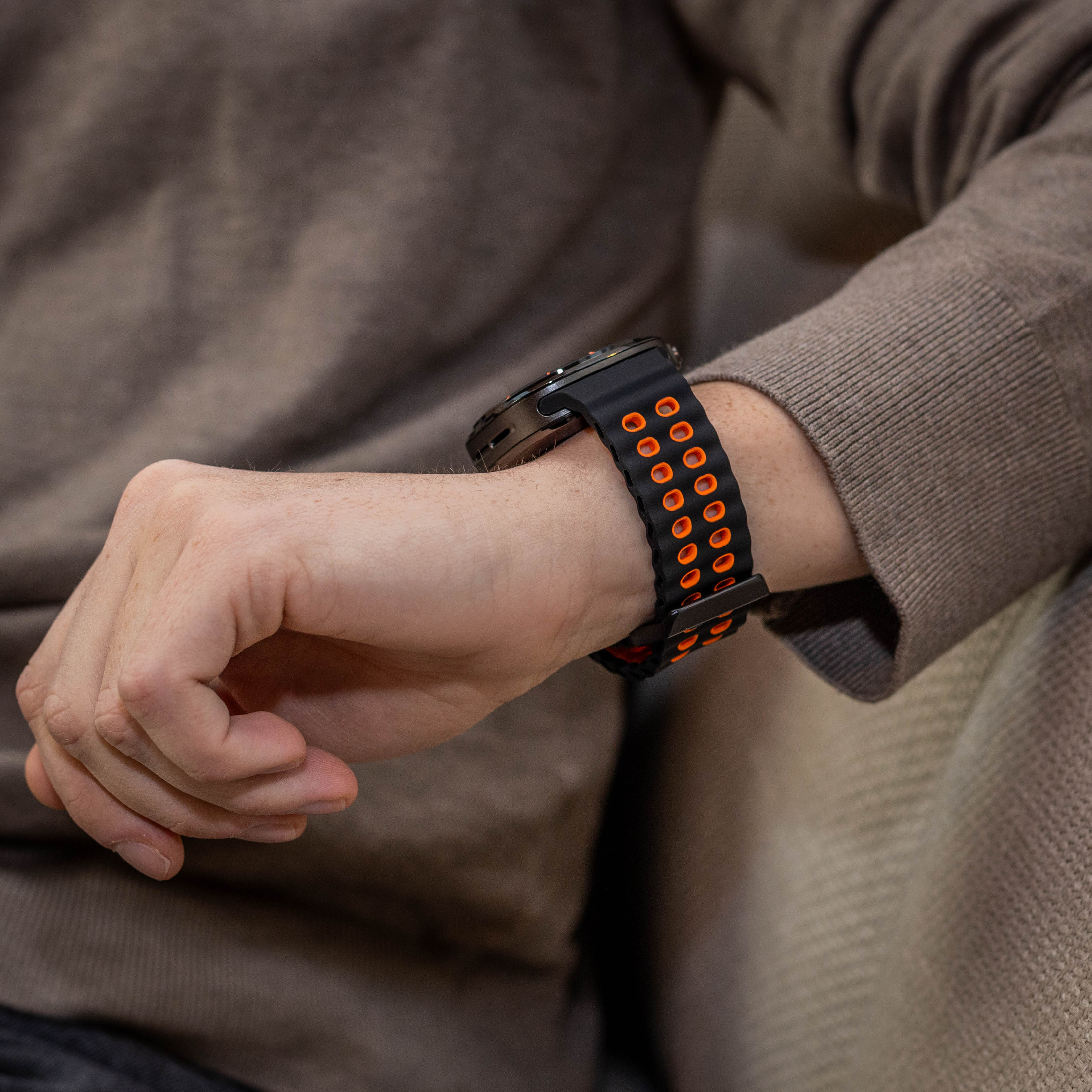 Samsung Galaxy Watch Ultra Curea din silicon Wave portocaliu și negru