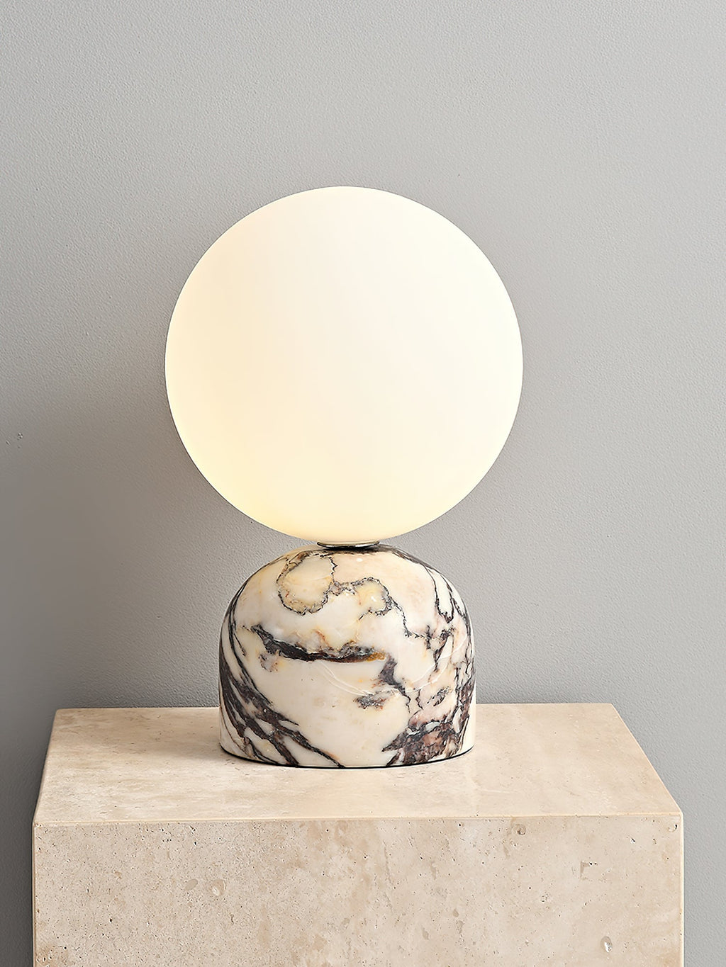 Carrara-marmeren globe-tafellamp | Ormexis