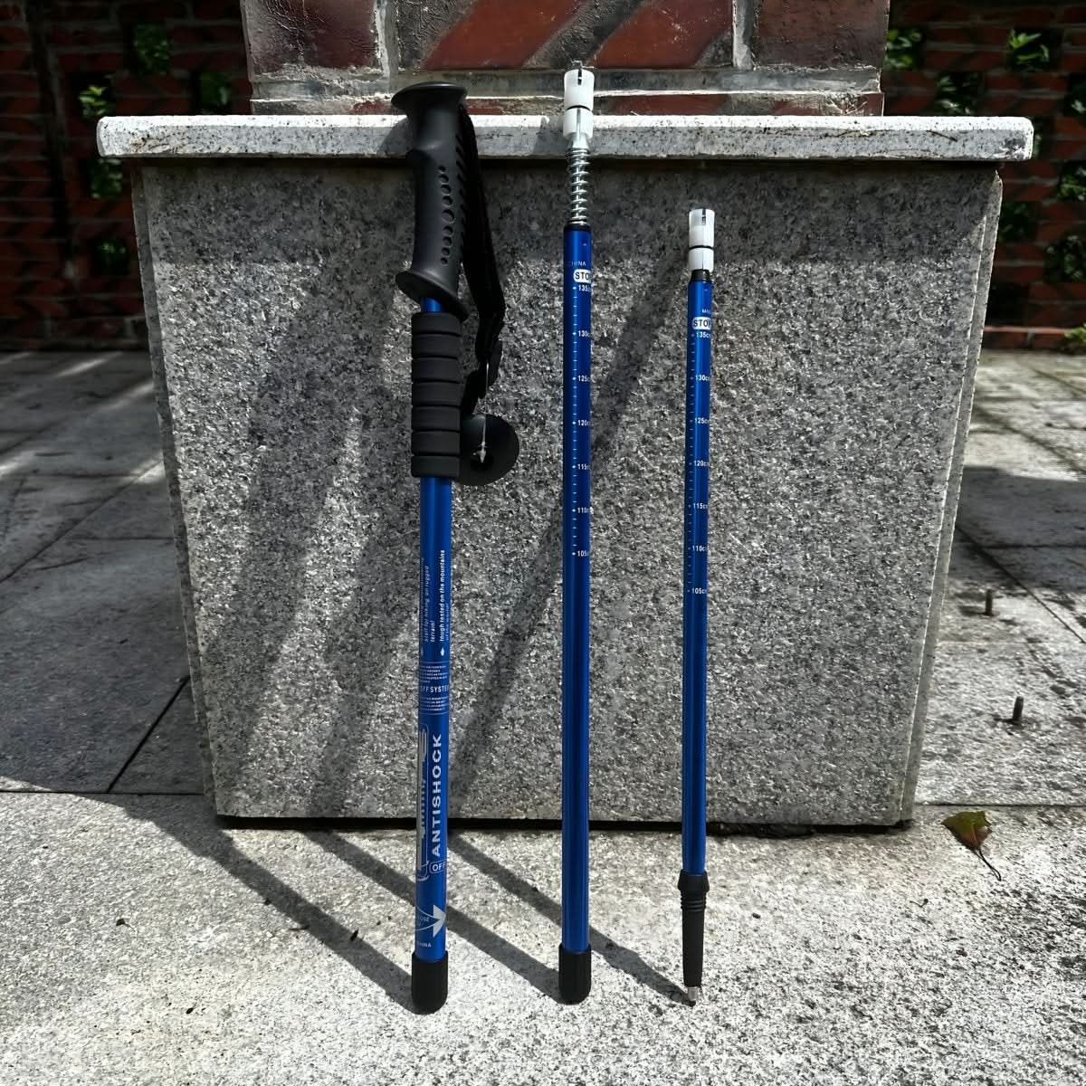Adventure Trek nastavitelné lehké hliníkové trekové hole s absorpcí nárazů - Ormexis