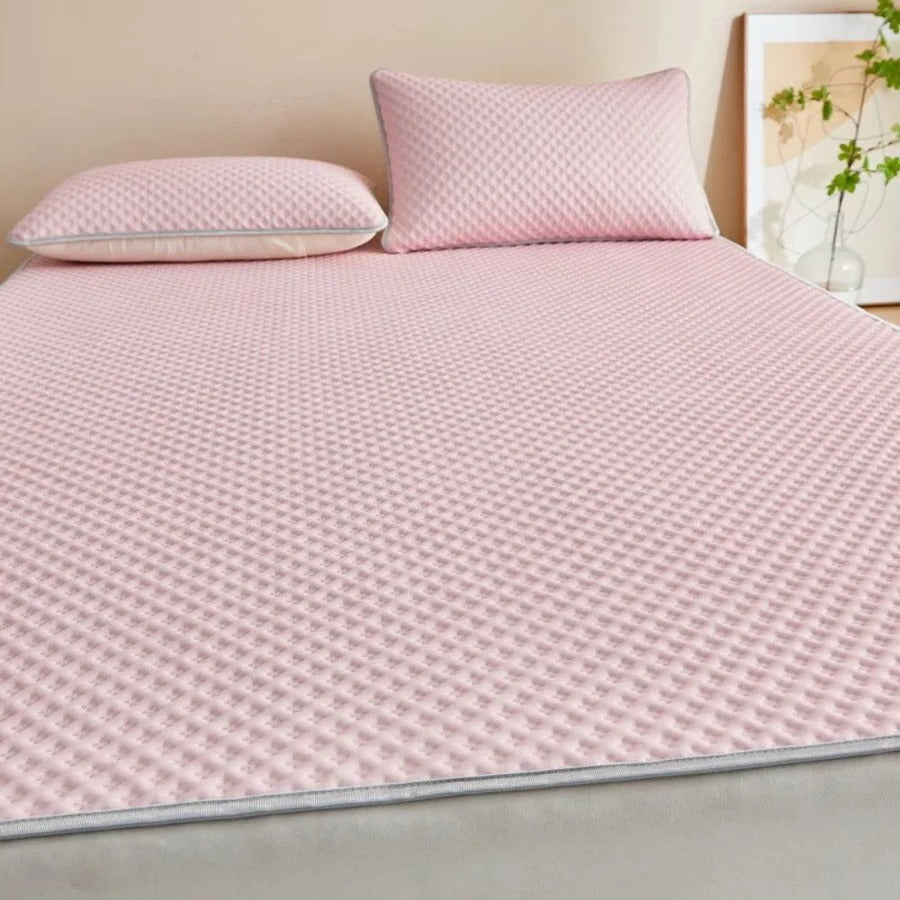 Airy Comfort Bedding Set With Cooling Fitted Sheet And Pillowcases For Hot Sleepers - Ormexis