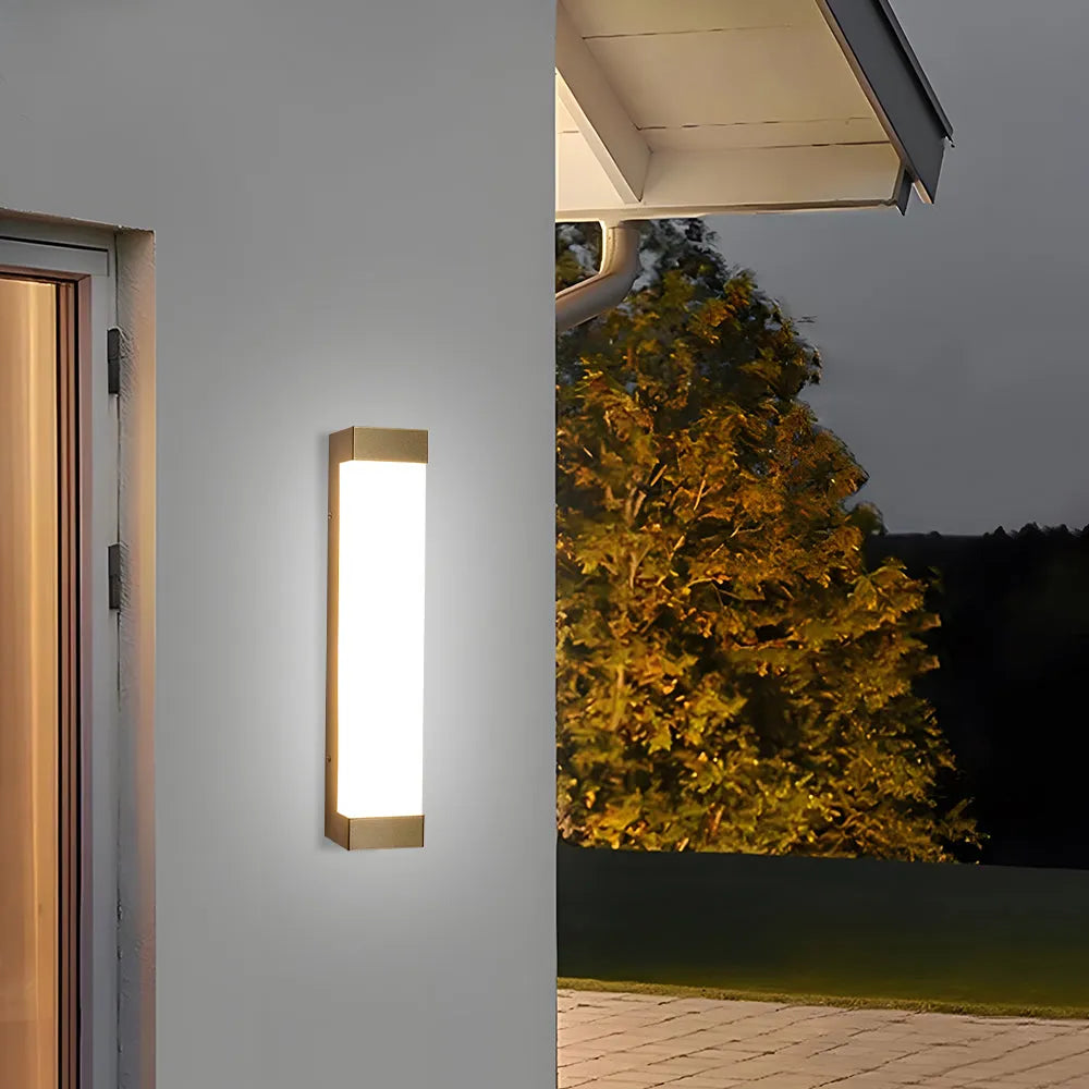 Modern Linear Outdoor Sconce | Ormexis