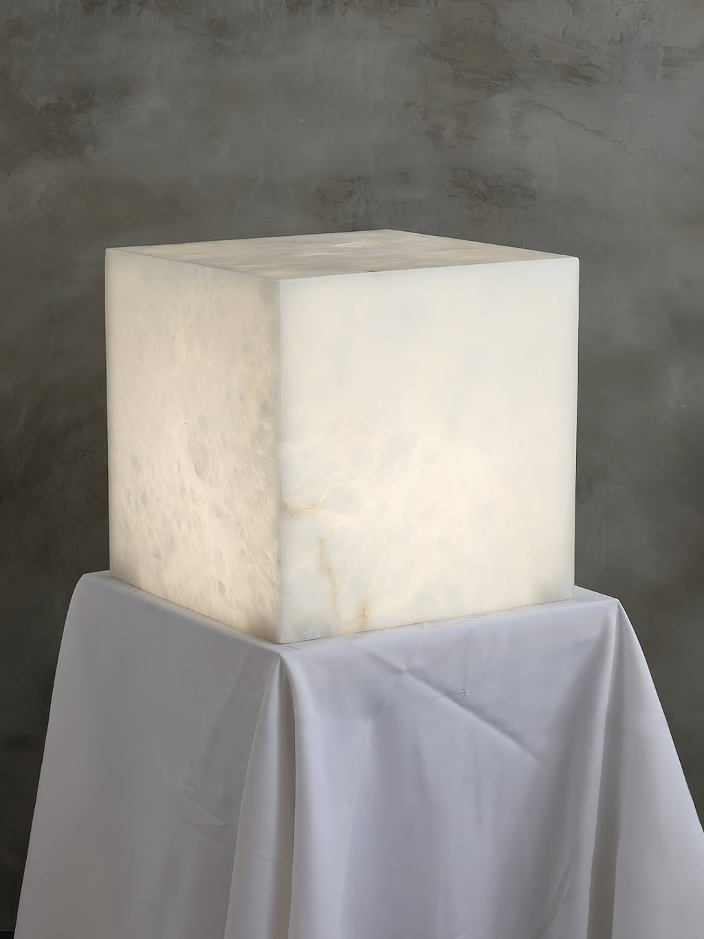 Minimalistisk monolitisk bordlampe | Ormexis