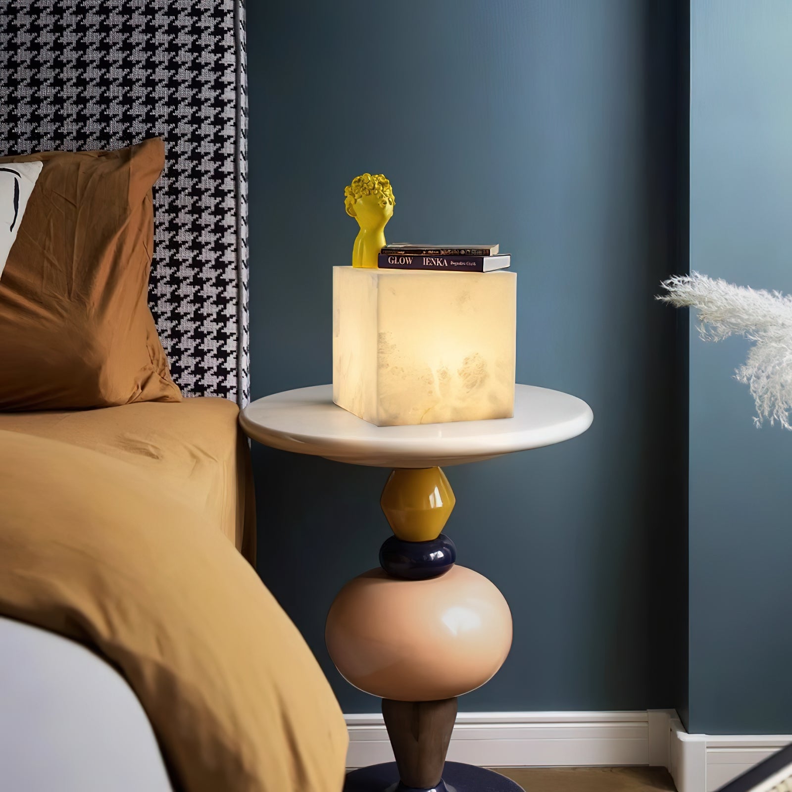 Minimalistisk monolitisk bordlampe | Ormexis