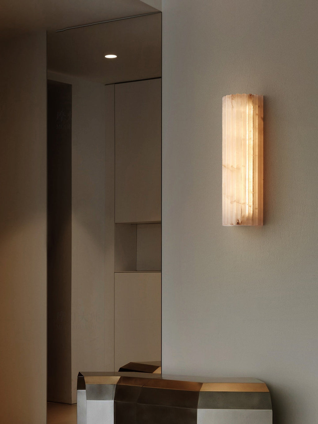 Rula Alabaster Wall Light | Ormexis