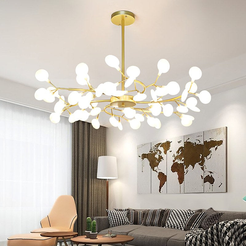 Firefly Sputnik LED lysekrone i stjerneburst-design for varmt stemningslys