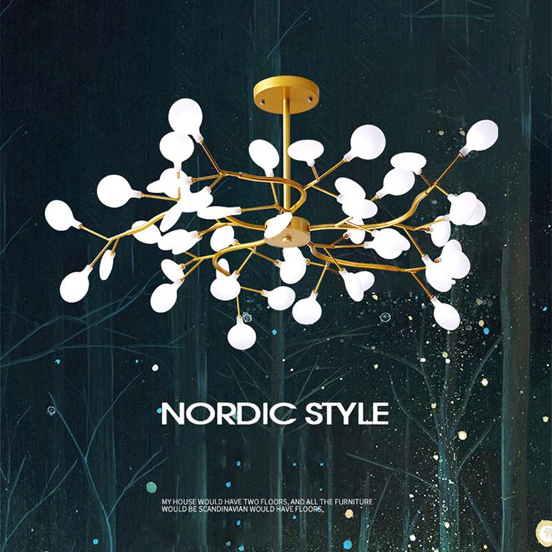 Firefly Sputnik LED lysekrone i stjerneburst-design for varmt stemningslys