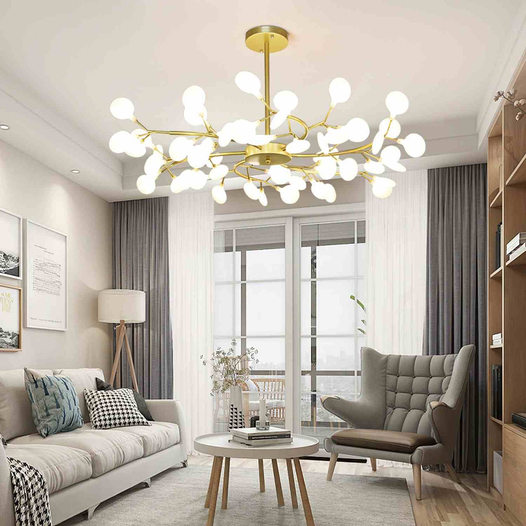 Firefly Sputnik LED lysekrone i stjerneburst-design for varmt stemningslys