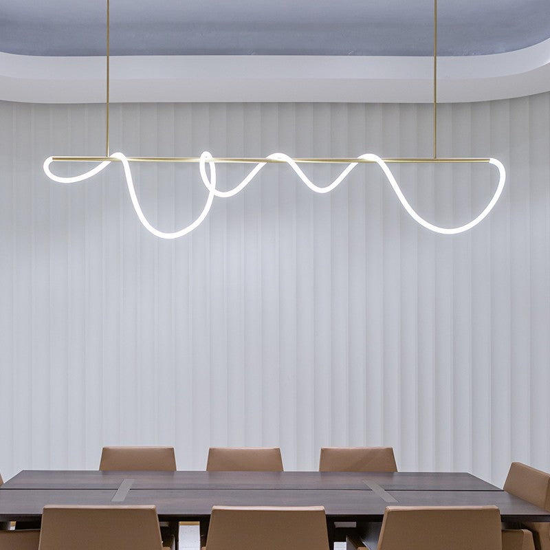 Pendellampe med lang slange for spisestue, moderne LED-armatur