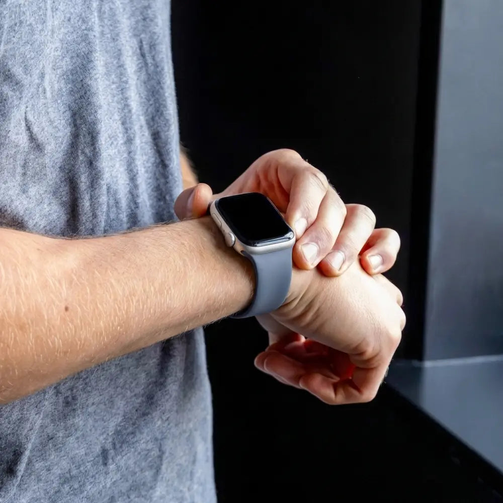 Szary niebieski pasek silikonowy do Apple Watch w klasycznym stylu