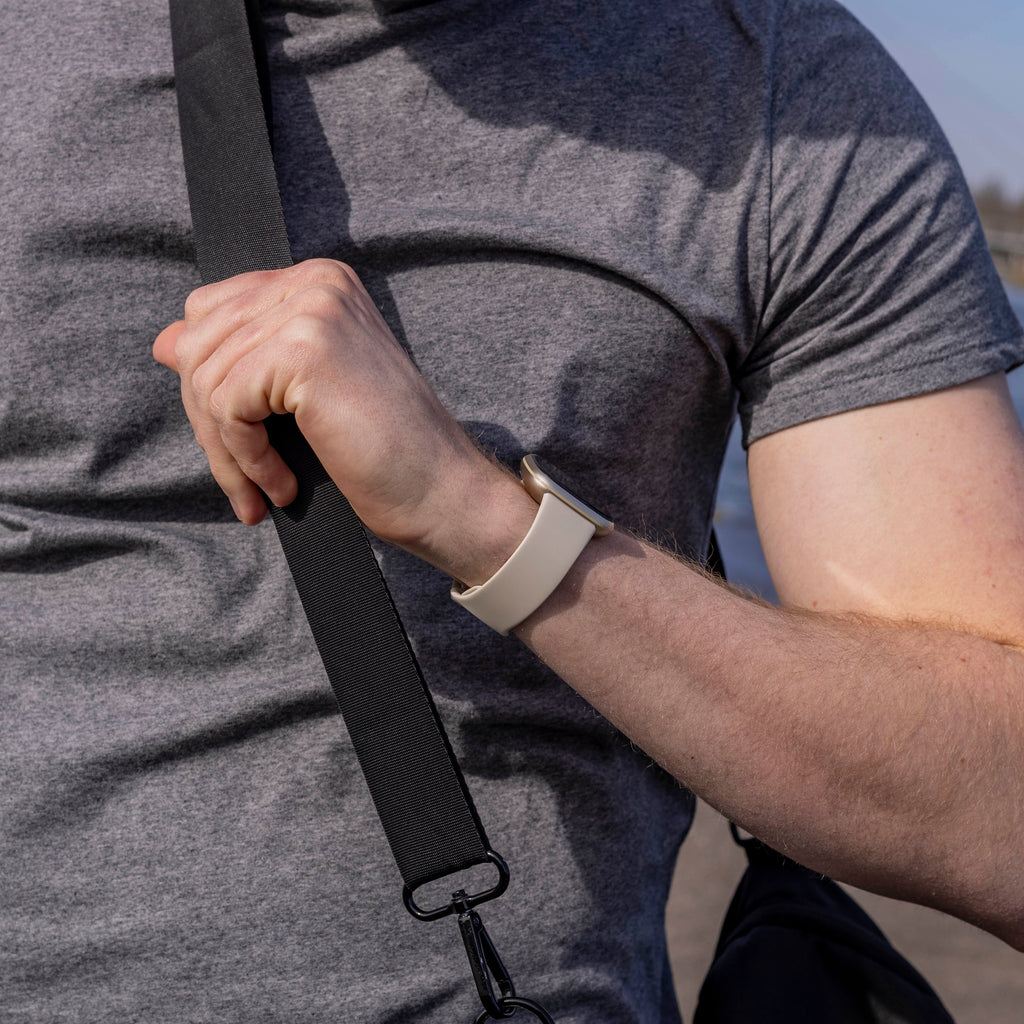 Banda de silicona duradera color blanco hueso para Fitbit Versa 3