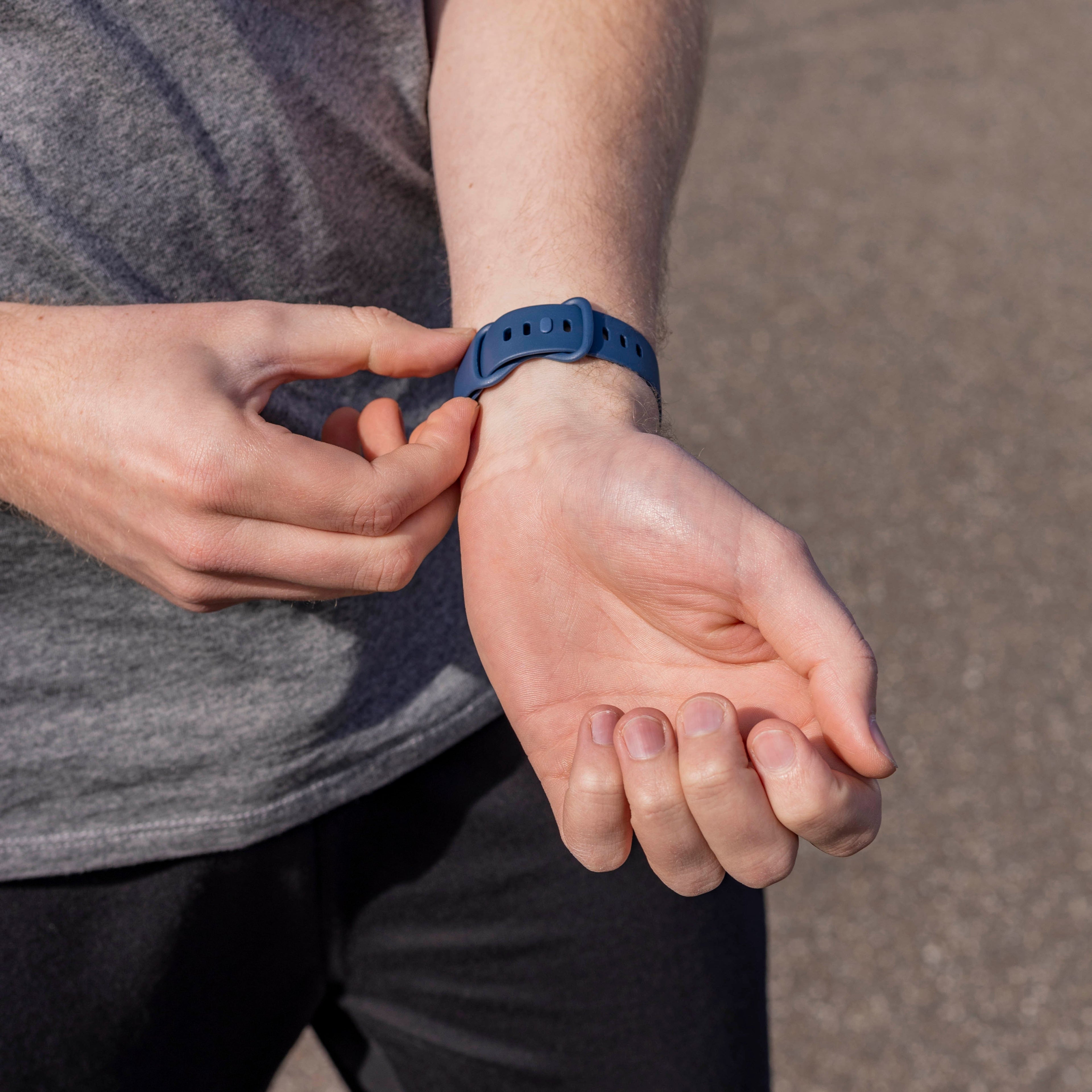 Fitbit Versa 3 Cinturino Classico in Silicone Blu Scuro
